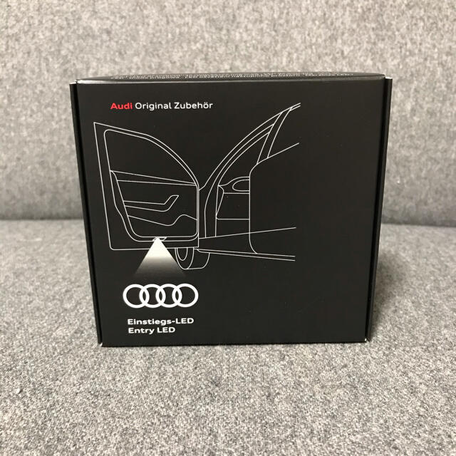 AUDI(アウディ)のアウディ純正　ドアエントリーライト　ゲッコー&フォーリングス 自動車/バイクの自動車(車種別パーツ)の商品写真