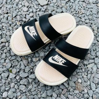 ナイキ(NIKE)のNIKE べナッシ(サンダル)