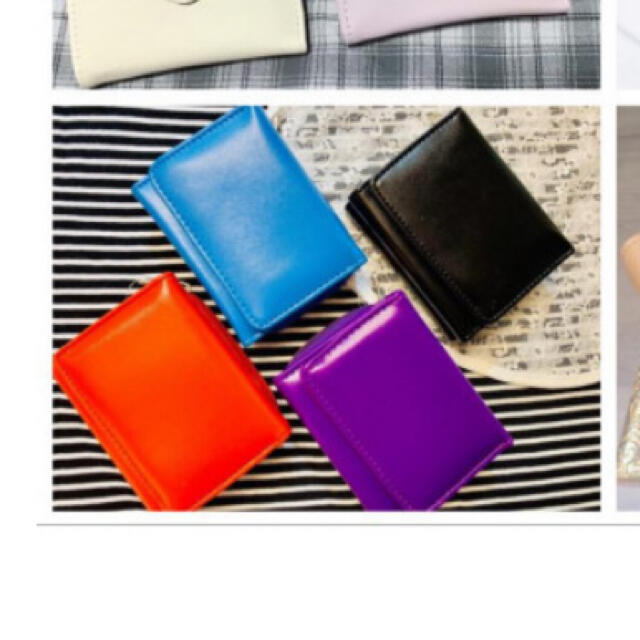 財布 赤 二つ折り財布 レディースのファッション小物(財布)の商品写真