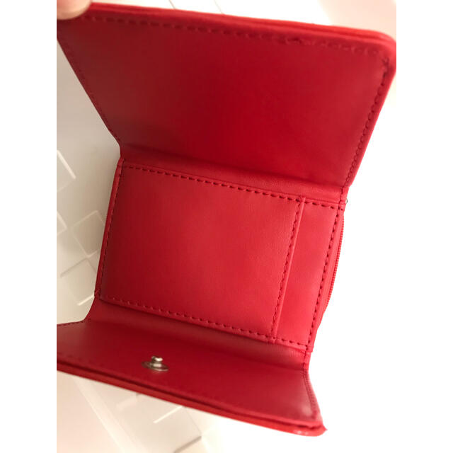 財布 赤 二つ折り財布 レディースのファッション小物(財布)の商品写真