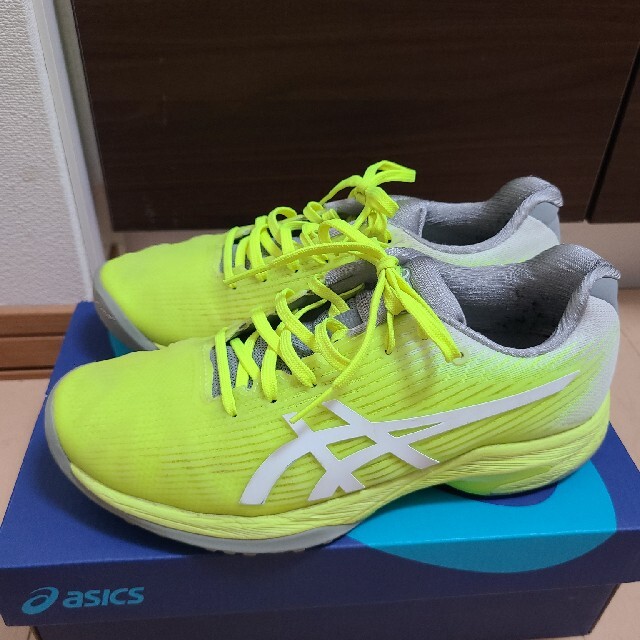 asics(アシックス)の最終値下げ！アシックス☆ソリューションスピードFF☆23.5センチ スポーツ/アウトドアのテニス(シューズ)の商品写真