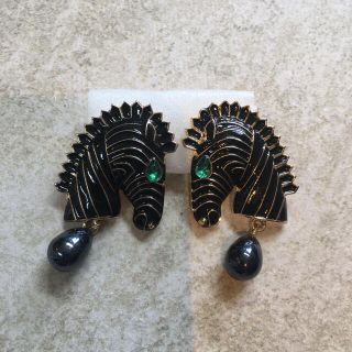 馬ピアス(ピアス)