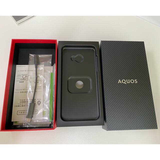 AQUOS ZERO