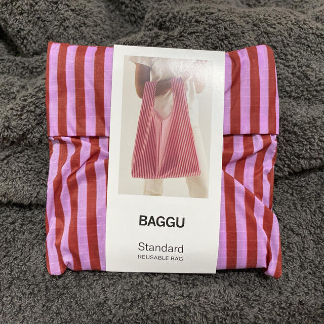 BAGGU エコバッグ　ピンクストライプ レディースのバッグ(エコバッグ)の商品写真