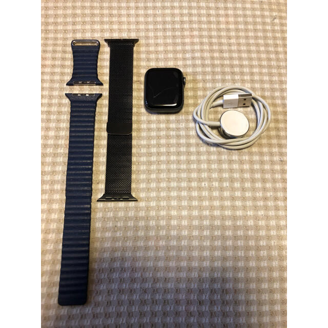 アップルウォッチシリーズ4 Series4  Apple Watch 44ミリ メンズの時計(腕時計(デジタル))の商品写真