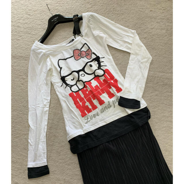 サンリオ(サンリオ)の❤️SANRIO キティちゃんTシャツ❤️ レディースのトップス(Tシャツ(長袖/七分))の商品写真