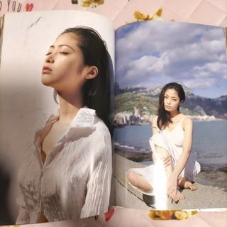 お値下げ おまけ付き 美品 井出薫 直筆サイン入り 写真集「フィアート お値下げ おまけ付き 美品 井出薫 直筆サイン入り 写真集「フィアート