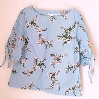 エイチアンドエイチ(H&H)のH&M 花柄 ブラウス(シャツ/ブラウス(長袖/七分))