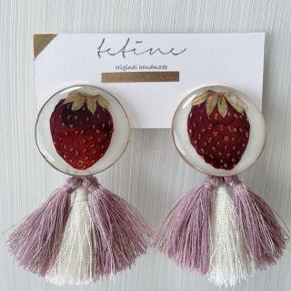 ハンドメイド　イヤリング(イヤリング)