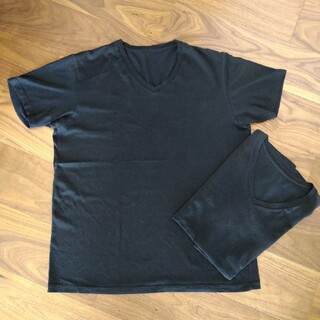ユニクロ(UNIQLO)のVネックTシャツ　XLサイズ(Tシャツ/カットソー(半袖/袖なし))