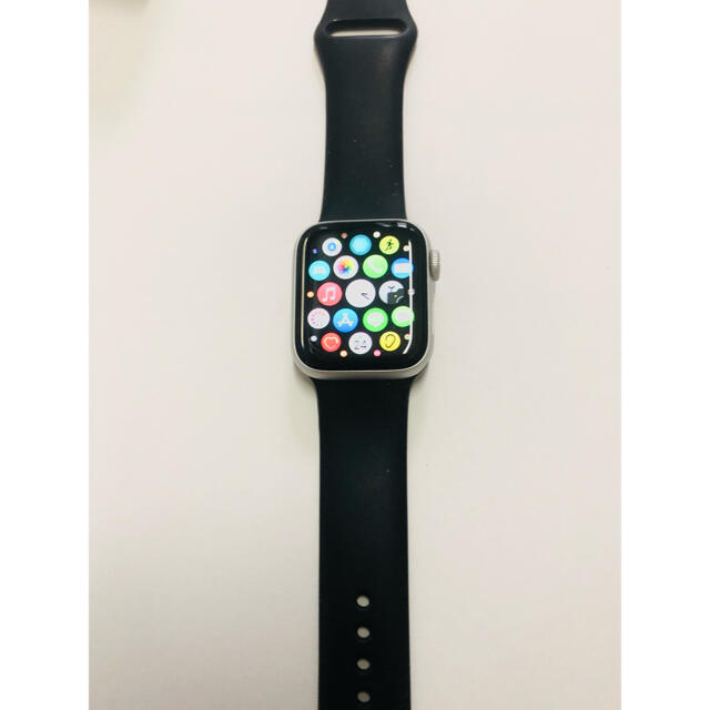 Apple Watch(アップルウォッチ)のApple Watch アップルウォッチ5 40mm GPSモデル メンズの時計(腕時計(デジタル))の商品写真