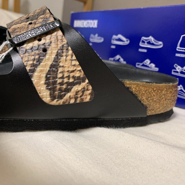 得価好評 BIRKENSTOCK スネークサンダルの通販 by ちきぱ|ビルケンシュトックならラクマ - ビルケンシュトック 好評HOT
