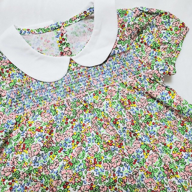 ZARA KIDS(ザラキッズ)のインポート　新品　白襟　フラワー　花柄　スモッキング刺繍　ワンピース　チュニック キッズ/ベビー/マタニティのキッズ服女の子用(90cm~)(ワンピース)の商品写真