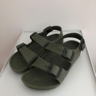 ビルケンシュトック(BIRKENSTOCK)のりぃ様専用！ビルケンシュトック サンダル　ミラノキッズ EVA(サンダル)