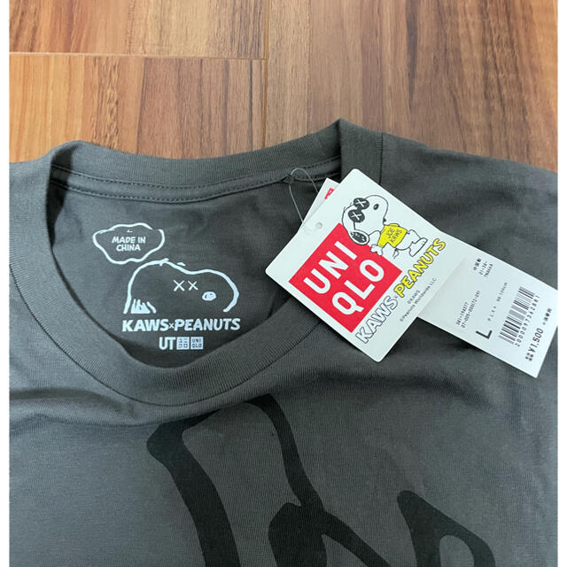 UNIQLO(ユニクロ)のユニクロ KAWS x peanuts snoopy コラボ Tシャツ メンズのトップス(Tシャツ/カットソー(半袖/袖なし))の商品写真