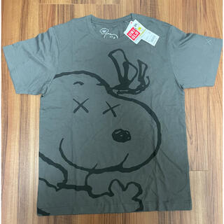 ユニクロ(UNIQLO)のユニクロ KAWS x peanuts snoopy コラボ Tシャツ(Tシャツ/カットソー(半袖/袖なし))