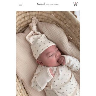 Nouel   トップス、Tレギンス、帽子の新生児3点セット(ロンパース)