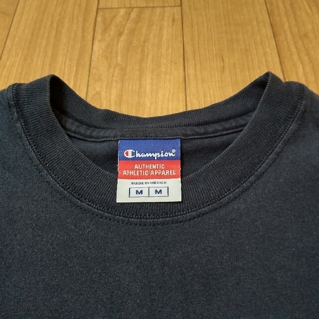 Champion(チャンピオン)のChampion　チャンピオン　刺繍ロゴ　Tシャツ　Mサイズ　輸入　古着　メンズ メンズのトップス(Tシャツ/カットソー(半袖/袖なし))の商品写真