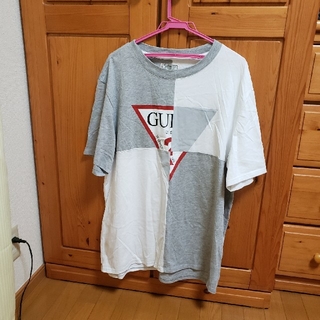 ゲス(GUESS)のGUESS　Tシャツ(Tシャツ/カットソー(半袖/袖なし))