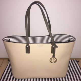 【美品】HENRI BENDEL NEWYORK 本革 レザー ハンドバッグ