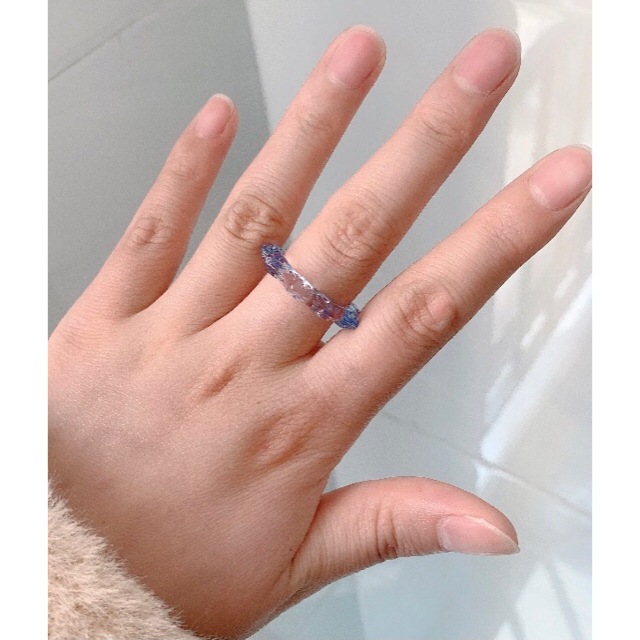 【新品送料無料❗️】なみなみ アクリルリング 指輪 アクセサリー クリア ブルー レディースのアクセサリー(リング(指輪))の商品写真