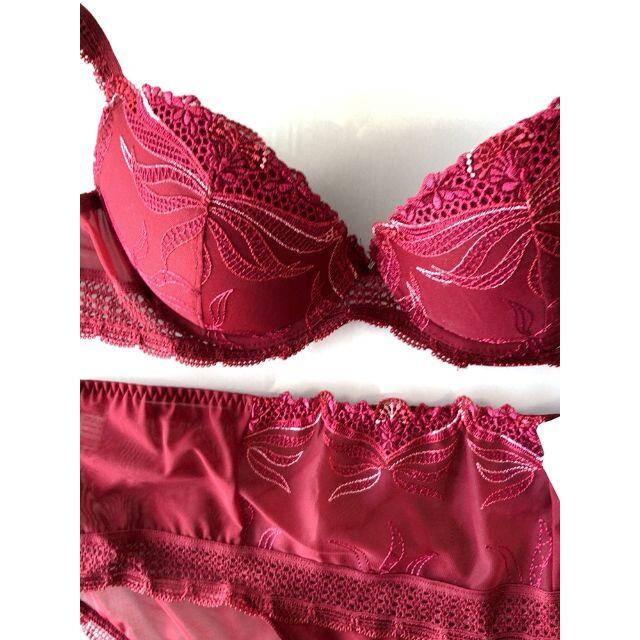 80A+L☆シモーヌ ペレールSIMONE PERELE　KISSフランス レディースの下着/アンダーウェア(ブラ&ショーツセット)の商品写真