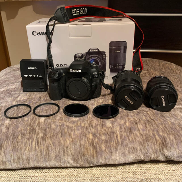 Canon(キヤノン)の［たーさん様専用］canon eos80D スマホ/家電/カメラのカメラ(デジタル一眼)の商品写真