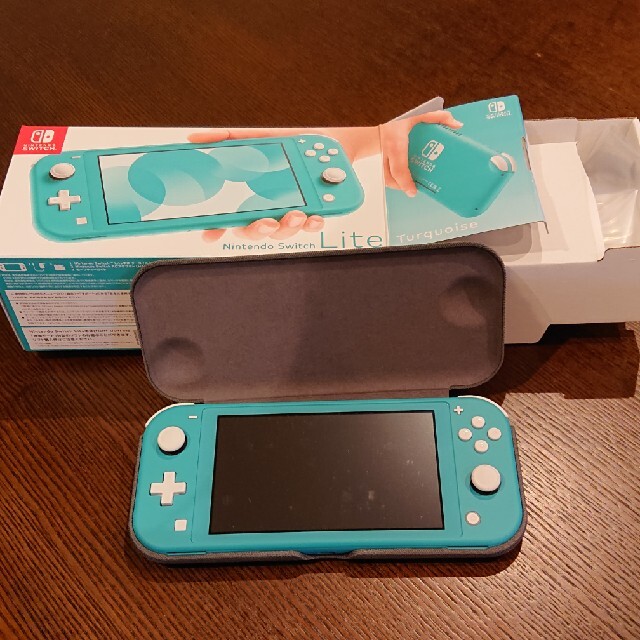 専用   ほぼ未使用★Nintendo Switch Lite 本体カバー付き