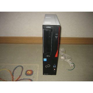 Fujitsu　D552　第四世代、2画面対応、省スペースデスクトップ(デスクトップ型PC)