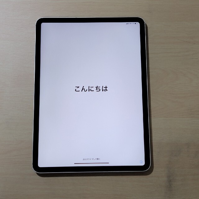 Apple(アップル)のiPad Pro 11 第二世代 Wi-Fi+Cellular128GBシルバー スマホ/家電/カメラのPC/タブレット(タブレット)の商品写真