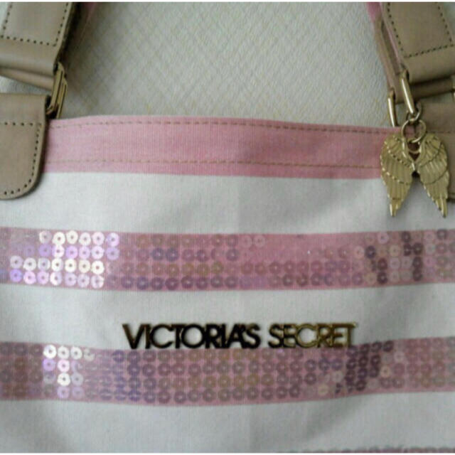 Victoria's Secret(ヴィクトリアズシークレット)の♡ヴィクトリアズシークレット　Victoria’s Secret トートバッグ レディースのバッグ(トートバッグ)の商品写真