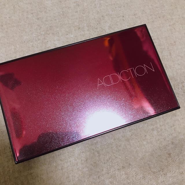 ADDICTION(アディクション)の【値下げ中‼️】アディクションコンパクトアディクション2 Ruby bijoux コスメ/美容のベースメイク/化粧品(アイシャドウ)の商品写真