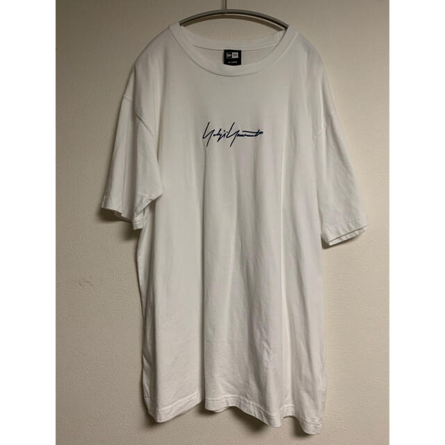 Yohji Yamamoto(ヨウジヤマモト)のYohji Yamamoto ヨウジヤマモト　ニューエラ　Tシャツ　白　19ss メンズのトップス(Tシャツ/カットソー(半袖/袖なし))の商品写真