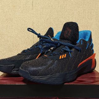 アディダス(adidas)の【新品】アディダス デイム7(バスケットボール)