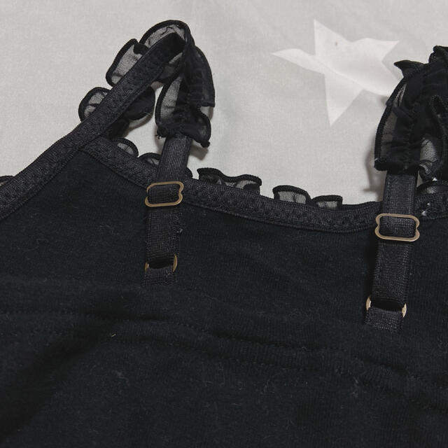 ANNA SUI mini(アナスイミニ)のアナスイミニ　フリル付きキャミソール　Ｆ（80〜95センチ） キッズ/ベビー/マタニティのキッズ服女の子用(90cm~)(Tシャツ/カットソー)の商品写真