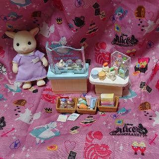 EPOCH - シルバニアファミリー くすり屋さん ヤギの薬剤師さん の