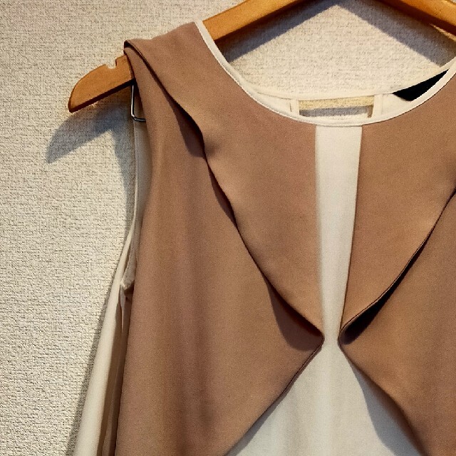 ZARA(ザラ)のザラ　ZARA トップス　ノースリーブ レディースのトップス(カットソー(半袖/袖なし))の商品写真