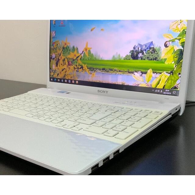 SONY(ソニー)の☘️ホワイトカラー/VAIO/SONY/ノートパソコン/大容量640GB☘️ スマホ/家電/カメラのPC/タブレット(ノートPC)の商品写真