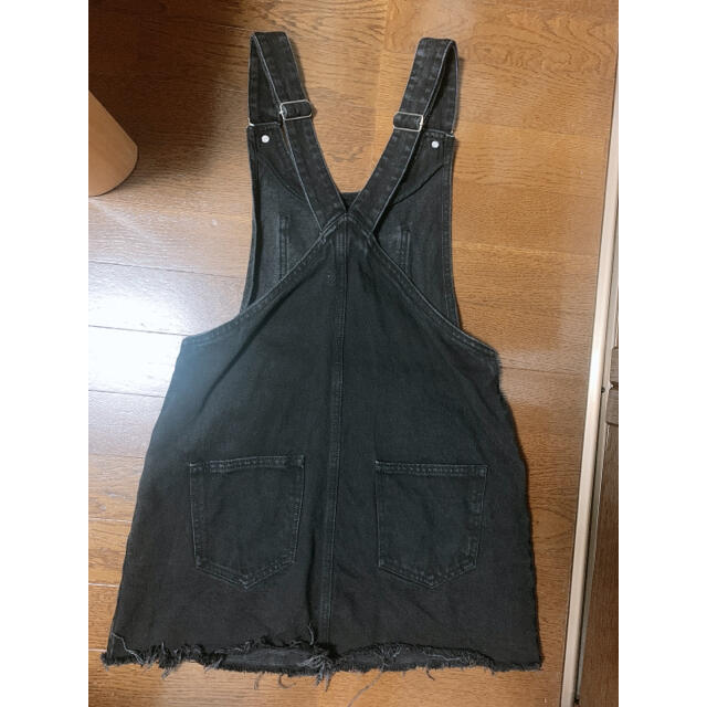 ZARA(ザラ)のサロペットミニスカート　ブラック レディースのパンツ(サロペット/オーバーオール)の商品写真