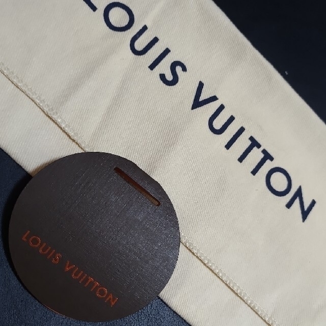 LOUIS VUITTON(ルイヴィトン)のルイヴィトン☆革ブレス☆本日激特価‼️ メンズのアクセサリー(ブレスレット)の商品写真