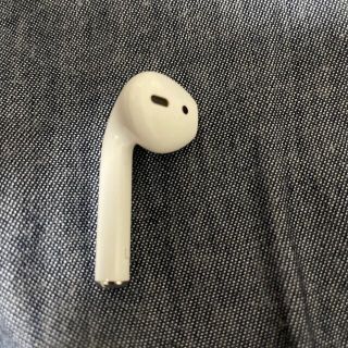 アップル(Apple)のAirPods 左　(ヘッドフォン/イヤフォン)