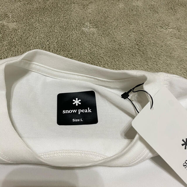 Snow Peak(スノーピーク)のスノーピーク　snowpeak 刺繍　ロゴTシャツ　サイズL　限定品　白 メンズのトップス(Tシャツ/カットソー(半袖/袖なし))の商品写真
