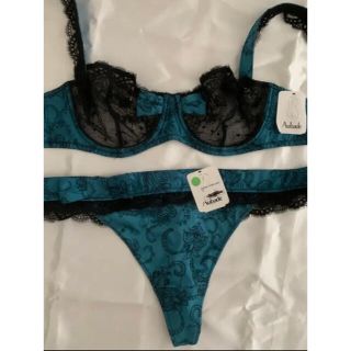 ラペルラ(LA PERLA)のAUBADE オーバドゥDELICE D'INITIES 75C/2 約4万超え(ブラ&ショーツセット)