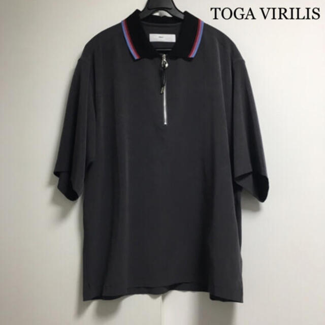 TOGA(トーガ)のTOGA トーガ ビリリース シャツ 半袖 ポロシャツ メンズのトップス(Tシャツ/カットソー(半袖/袖なし))の商品写真