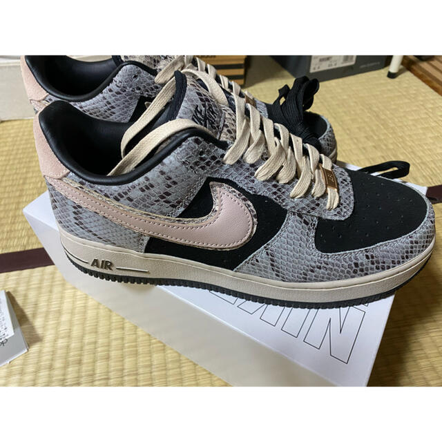 NIKE AIR FORCE 1 LOW by you 蛇　パイソン