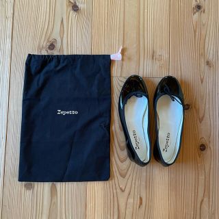 レペット(repetto)のレペット　黒　エナメル　バレエシューズ　サイズ37(バレエシューズ)