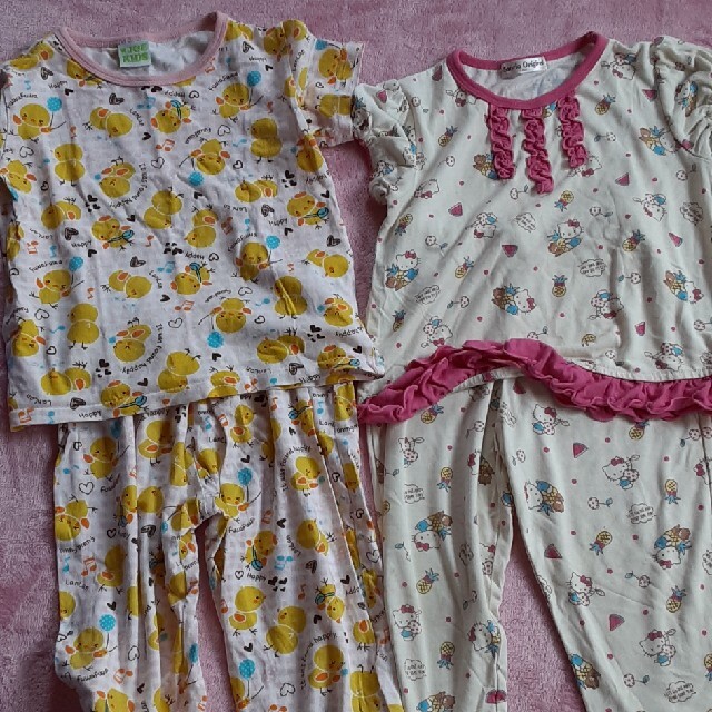 専用♥️パジャマセット♥️100 キッズ/ベビー/マタニティのキッズ服女の子用(90cm~)(パジャマ)の商品写真