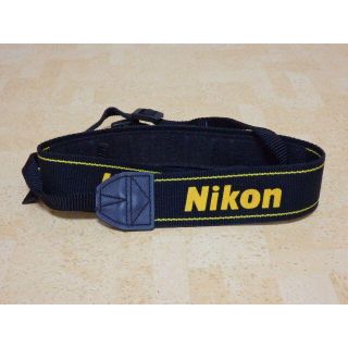 ニコン(Nikon)の美品 Nikon ストラップ 黒地/黄ロゴ(その他)