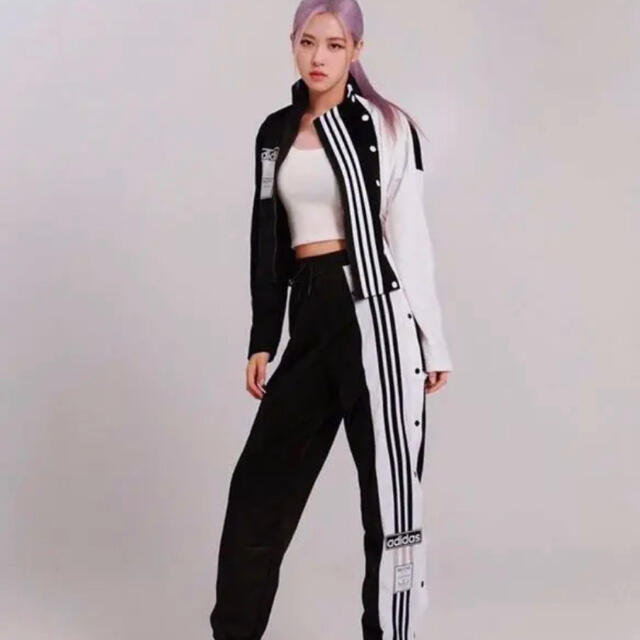 adidas(アディダス)のadibreak トラックパンツ BLACKPINK KPOP レディースのパンツ(カジュアルパンツ)の商品写真