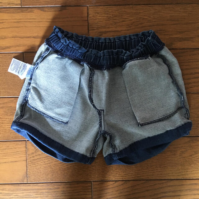 GAP Kids(ギャップキッズ)のGAP kids デニム風　ショートパンツ　美品 キッズ/ベビー/マタニティのキッズ服女の子用(90cm~)(パンツ/スパッツ)の商品写真